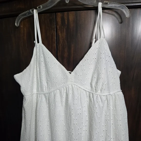 All White Mini Spaghetti Strap Dress Eyelets Ruffles Lined, XL - Picture 3 of 11